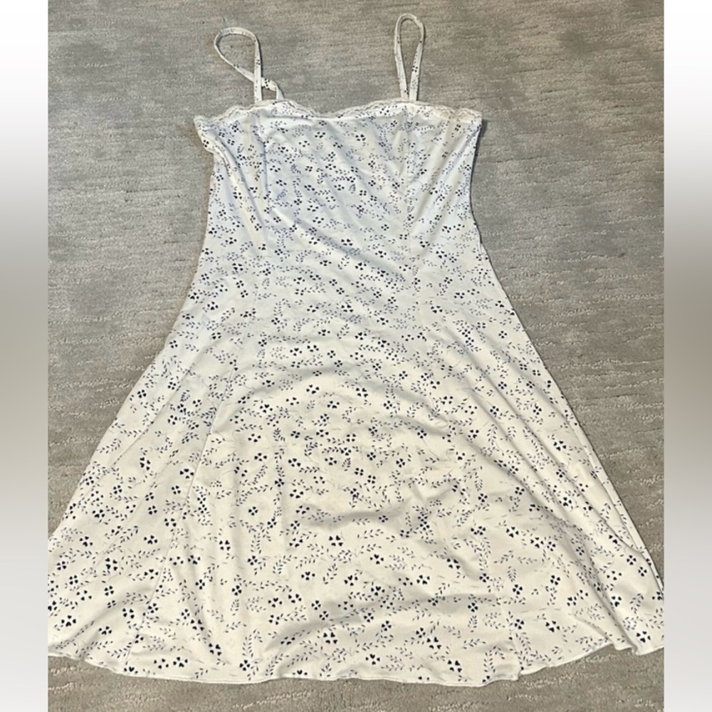 ‼️White and Blue Ditsy Floral Spaghetti Strap Mini Dress // LAST CHANCE ‼️
